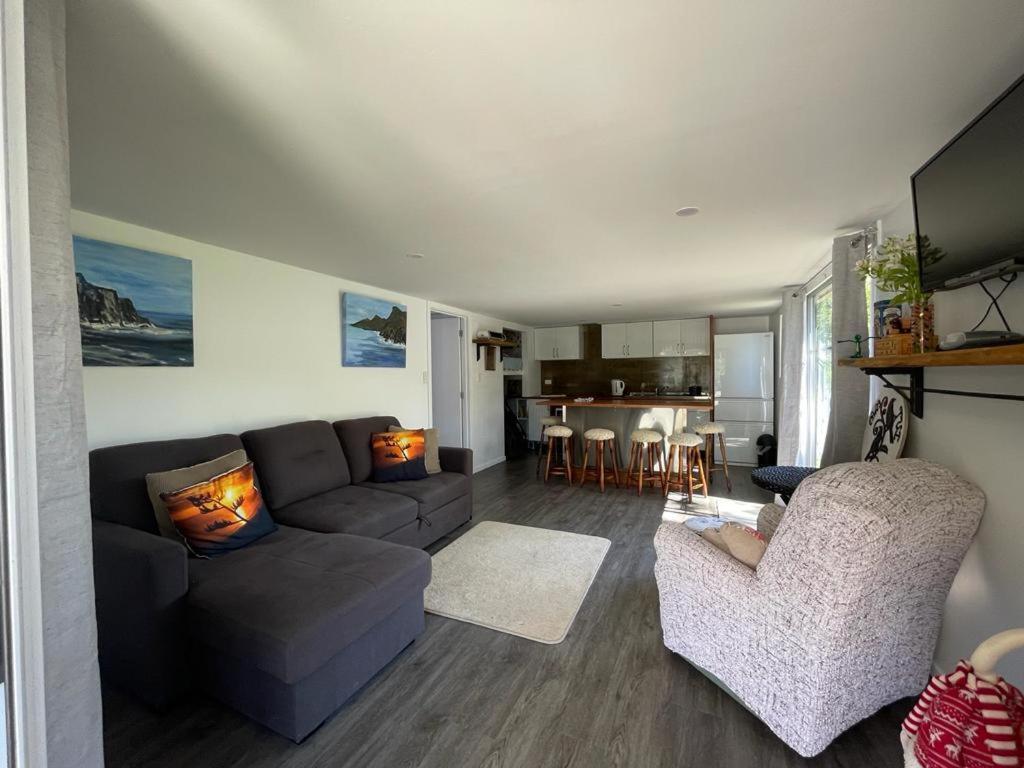 Awa Tui Batch Apartment Бленхайм Екстериор снимка